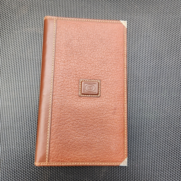 GUCCI Brown Leather GG Logo Checkbook and credit card cover Wallet - Picture 1 of 16